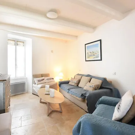 펜션 Maison De Village A Ars-en-re, 9 Pers, A 300m Du Port, Jardin, Wi-fi, Ideal Pour Familles - Fr-1-258-83 *