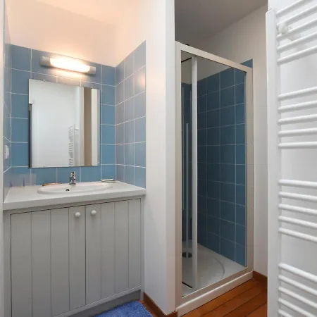 Maison De Village A Ars-en-re, 9 Pers, A 300m Du Port, Jardin, Wi-fi, Ideal Pour Familles - Fr-1-258-83 펜션