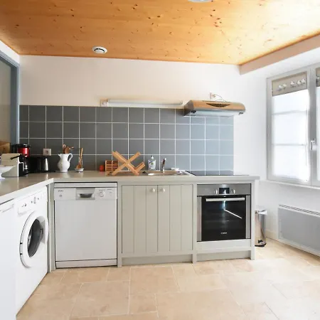 펜션 Maison De Village A Ars-en-re, 9 Pers, A 300m Du Port, Jardin, Wi-fi, Ideal Pour Familles - Fr-1-258-83 아르장르